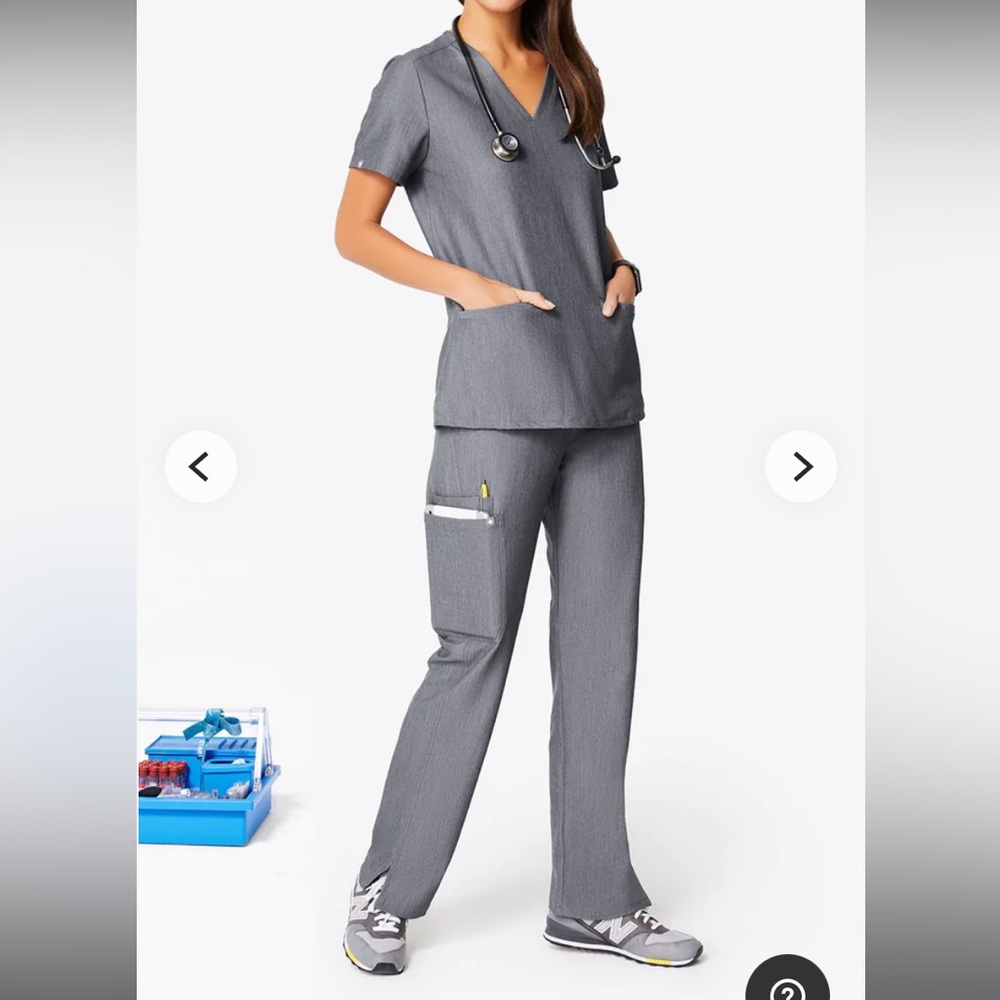 Figs Scrub Set